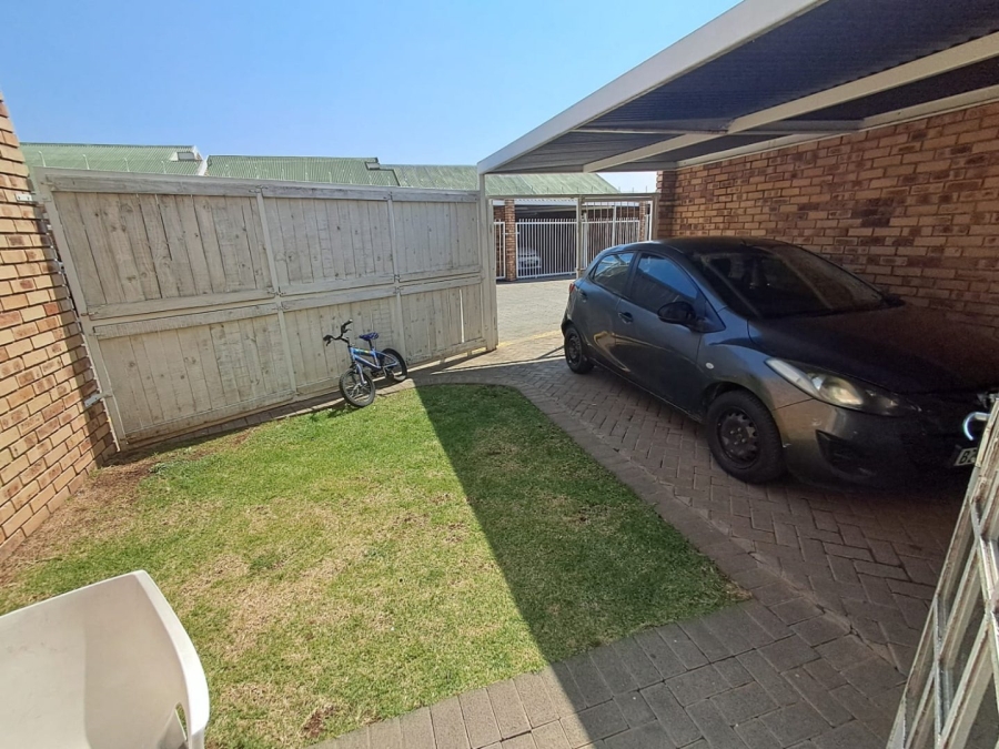 2 Bedroom Property for Sale in Wilgehof Free State